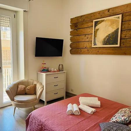 Domus Alberta Nocleg ze śniadaniem Lecce