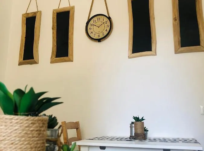 Domus Alberta Bed & Breakfast